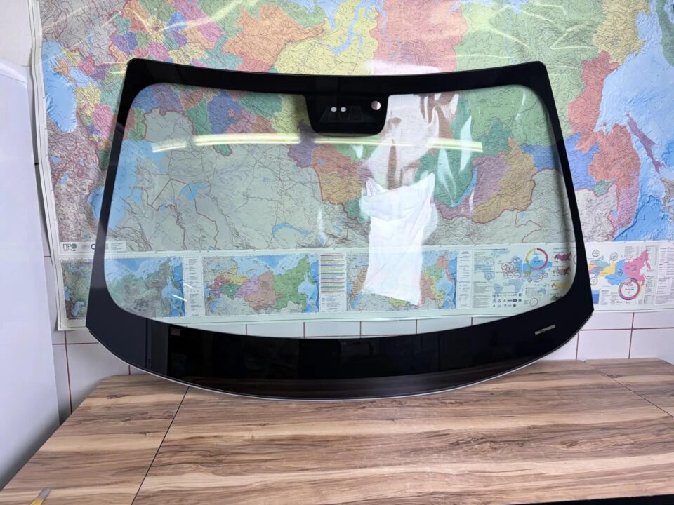 Лобовое стекло на Zeekr 9X 2025 6608486984 - kalininauto.ru